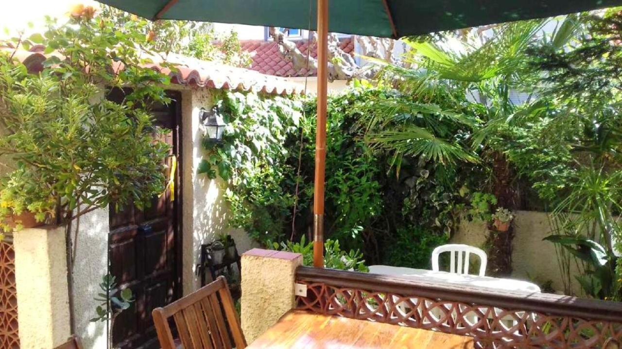 Maison Charmante A Sainte-Marie Avec Grand Jardin Bagian luar foto